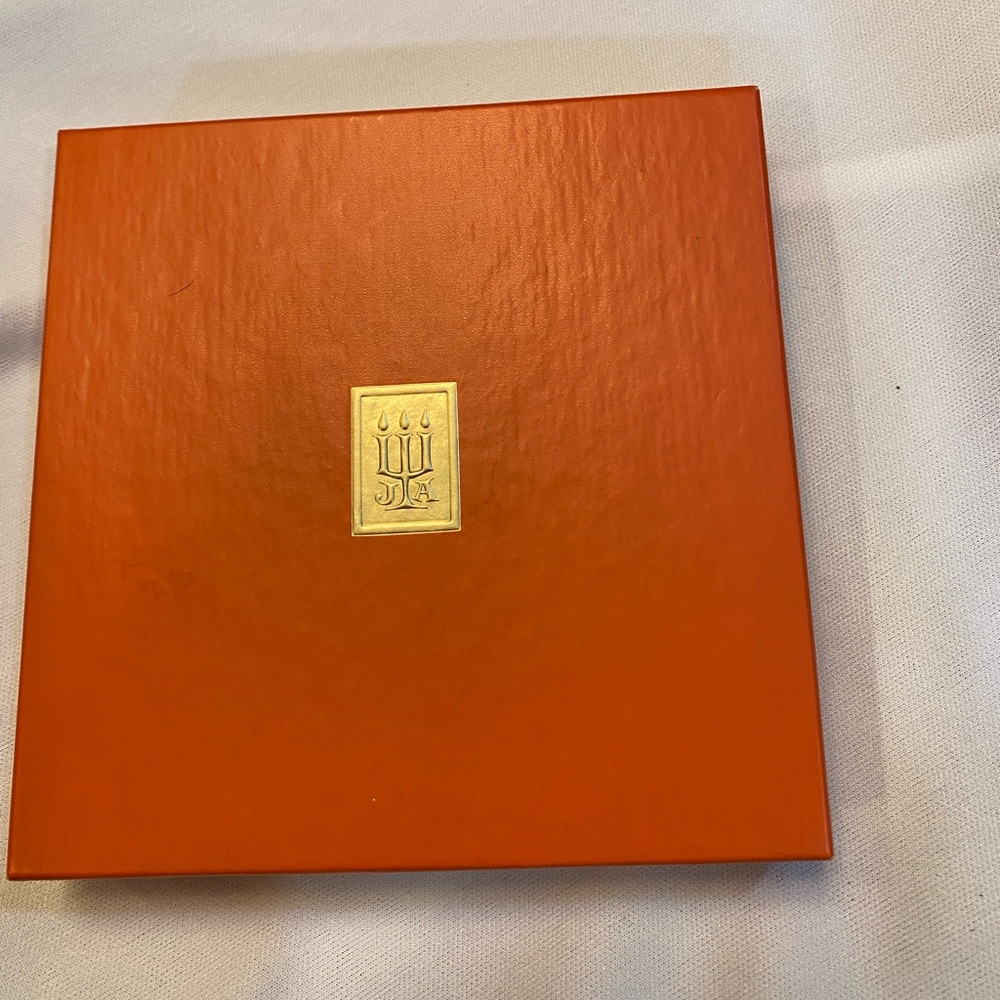 James Avery box 4 1/2” square with inner sack